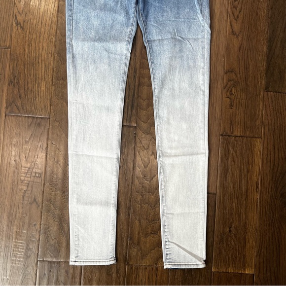 Uniqlo Two Tone Extra Stretch Skinny Jeans - Picture 3 of 11